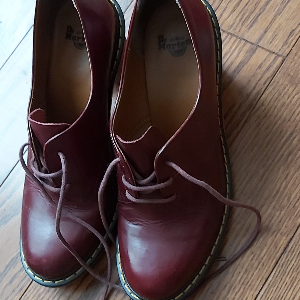 Dr. Marten's high hell pumps